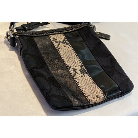 Coach Hampton Signature Swingpack Crossbody Black Canvas Python Patent Leather - Picture 3 of 10